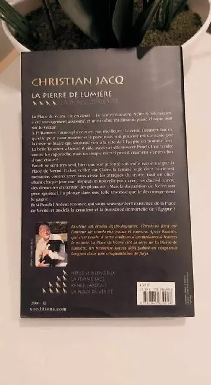 Livre La Pierre De Lumière Tome 4 - La Place De La Vérité - christian jacq tbe - photo numéro 2