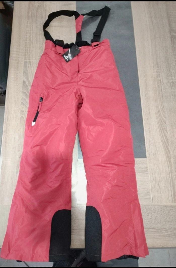 Pantalon de ski Neuf 8 / 10 ans - photo numéro 3