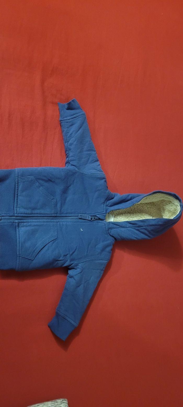 Manteau 6 mois bleu avec fourrure interieure - photo numéro 2