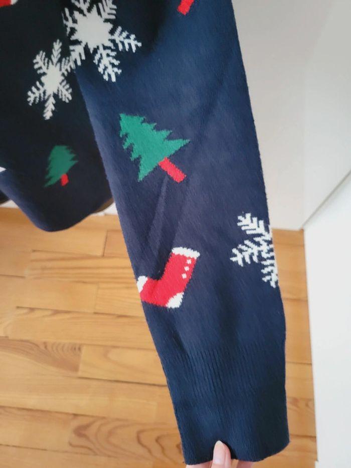 Neuf Pull de Noël festif fête motifs nouvel an sapins flocons chaussettes bleu marine taille XS 34 - photo numéro 4