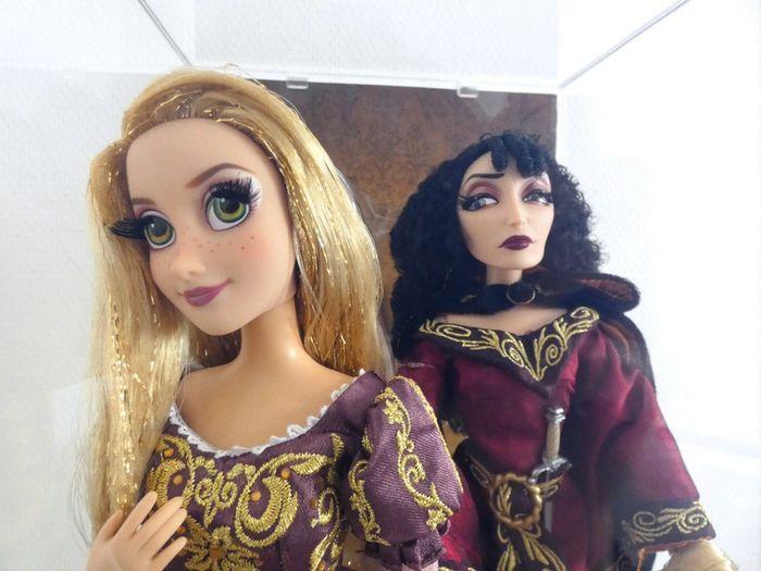 Poupée fairytale Raiponce Vs Gothel Disney NEUVE - photo numéro 3