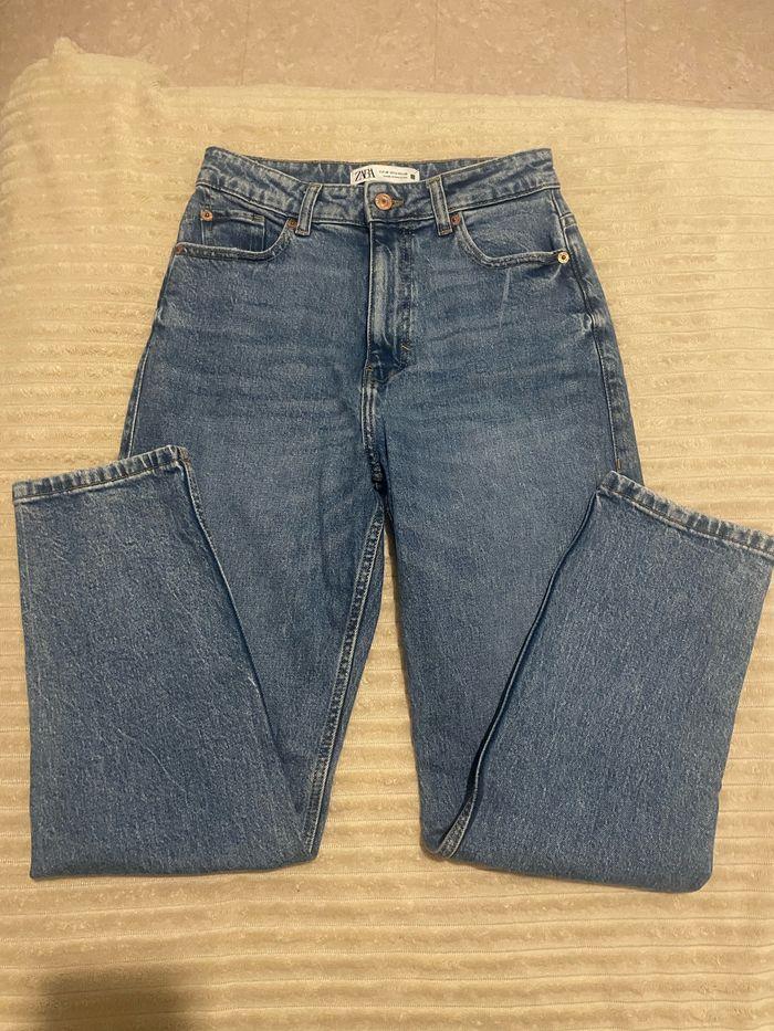 jean mom bleu foncée zara  taille 36 - photo numéro 1