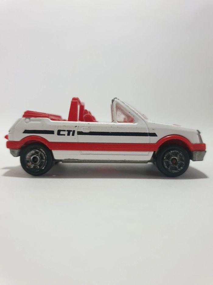 Peugeot 205 Cabriolet CTI Blanc Majorette 201 210 - 1/53 🇫🇷 - photo numéro 5