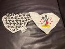 Lot de 2 bavoirs Disney baby Mickey