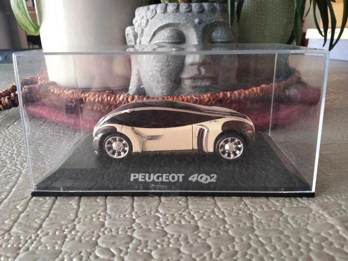 Voiture de collection Peugeot 4002 concept car 1/43ème - photo numéro 1