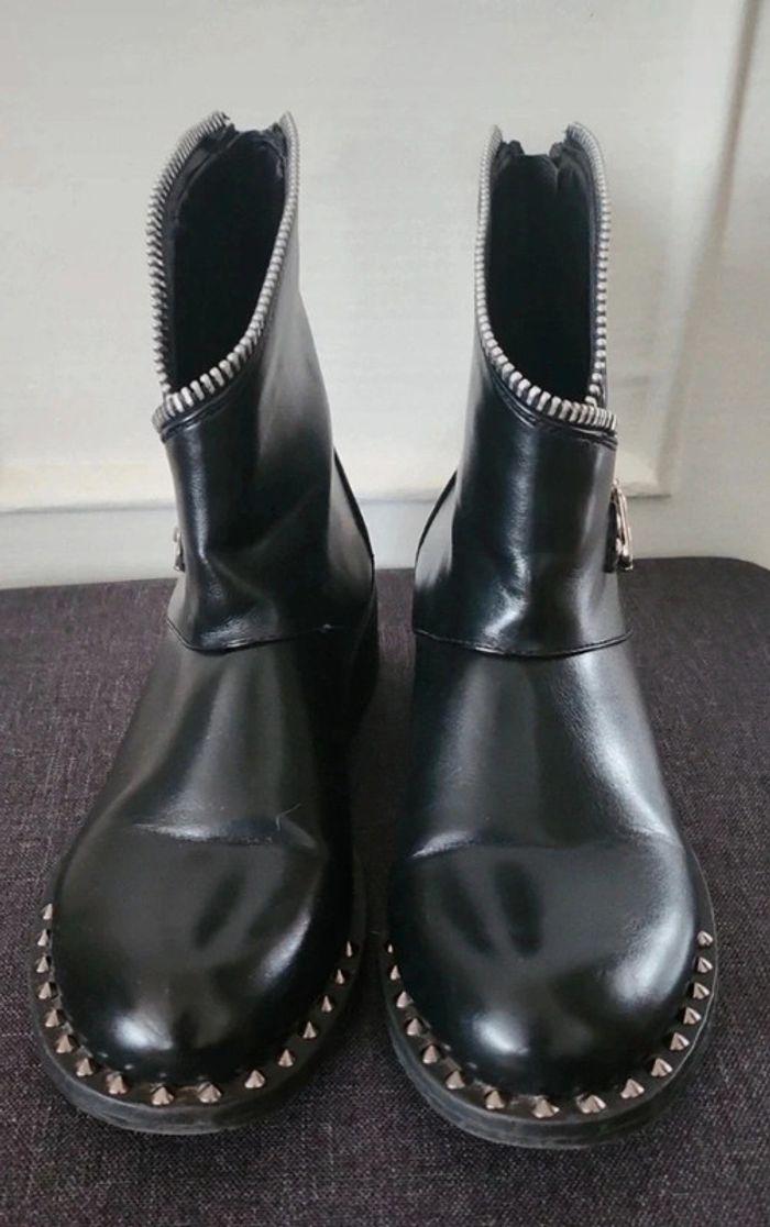 Bottines noires - photo numéro 2