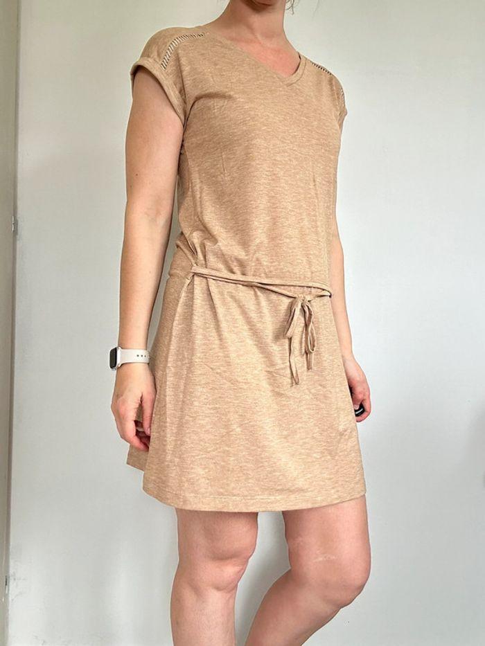 Robe teeshirt beige Gémo taille 38 💖 - photo numéro 3