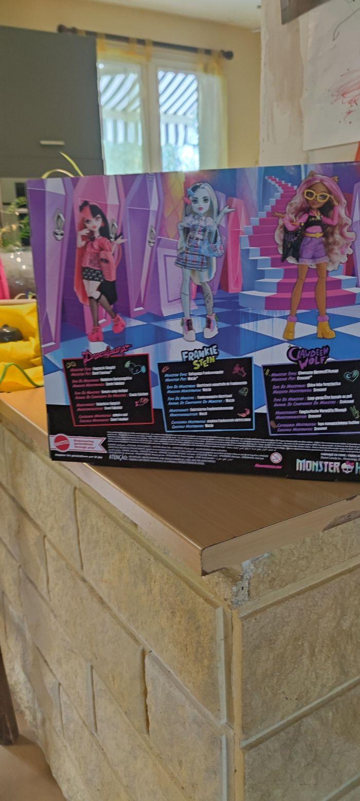 Coffret de 3 poupées Monster high neuf 4 ans - photo numéro 2