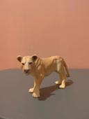 figurine lionne Schleich