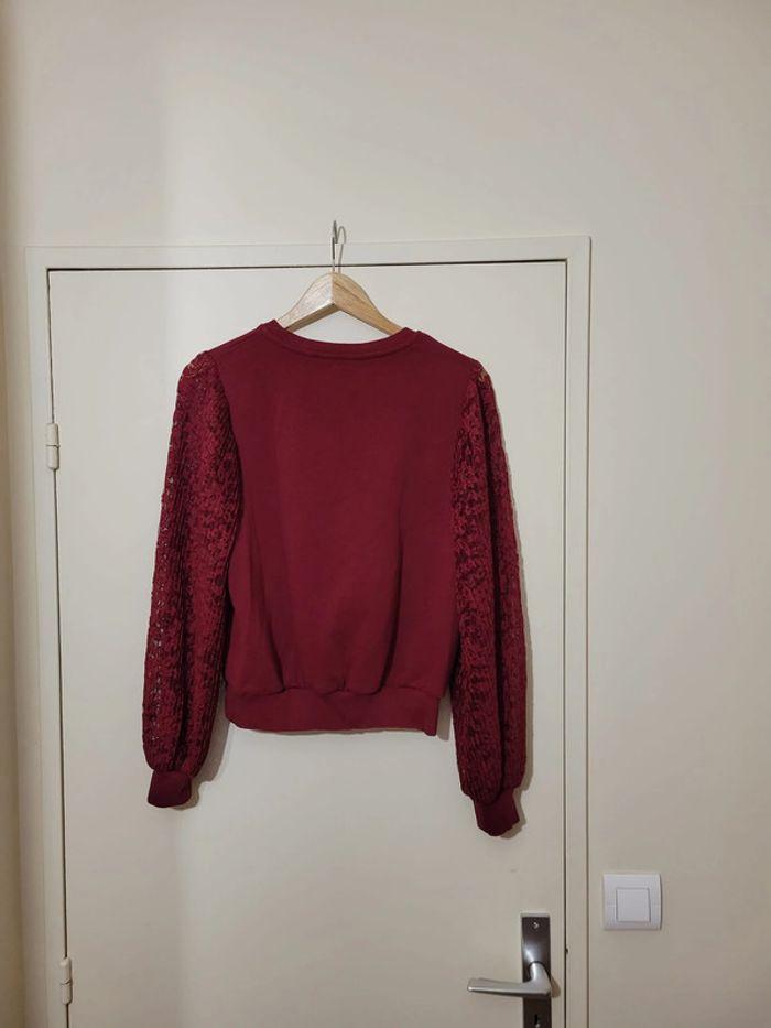 Sweat Naf Naf manches dentelle bordeaux taille S - photo numéro 2