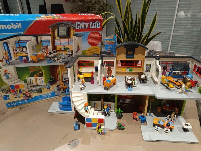 École playmobil - photo numéro 1