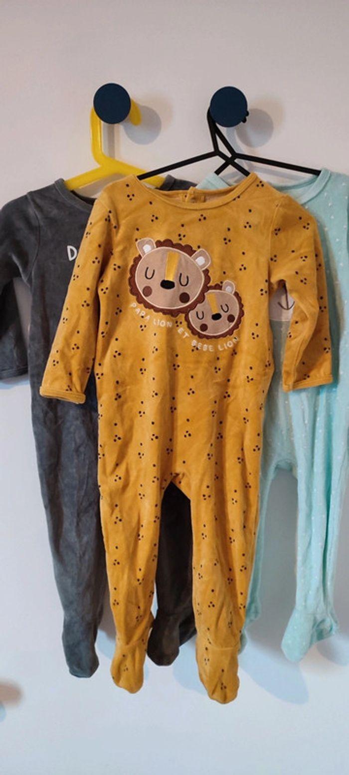 Lot de 3 pyjamas 18 mois - photo numéro 1