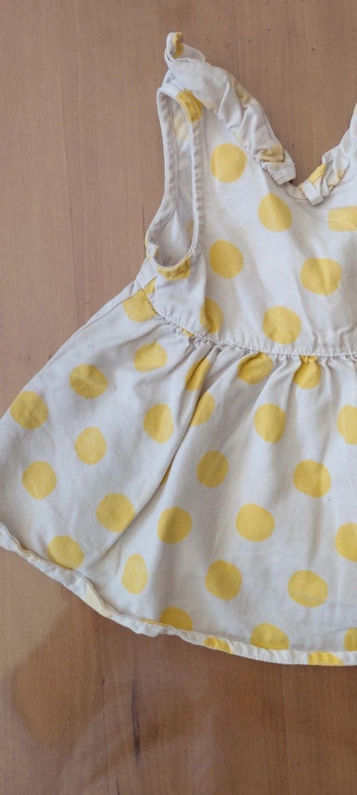 Robe à pois jaune - 3 mois - photo numéro 2