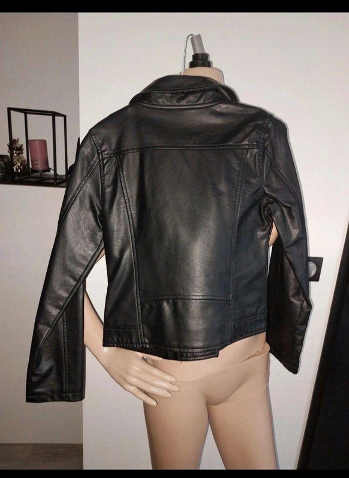 Veste simili taille 12 ans portée qu'une fois - photo numéro 3