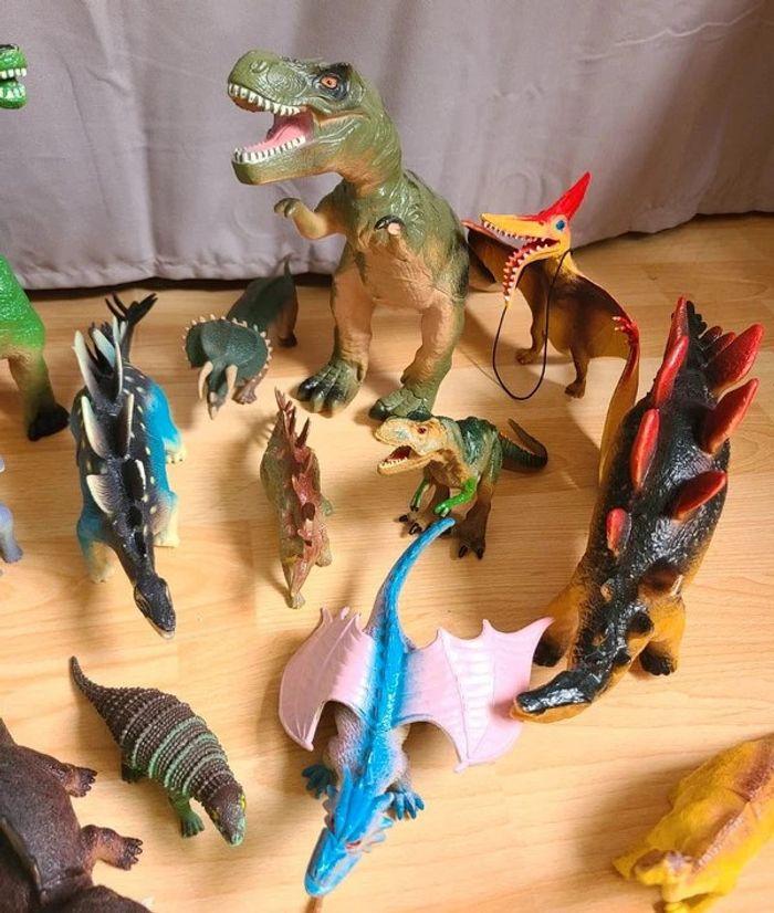 Lot dinosaures - photo numéro 7