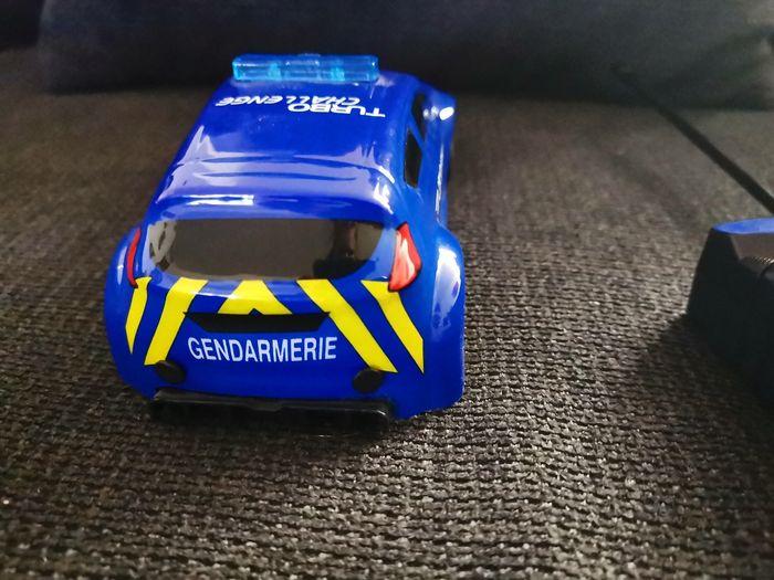 Voiture gendarmerie teleguidee radiocommandée - photo numéro 4