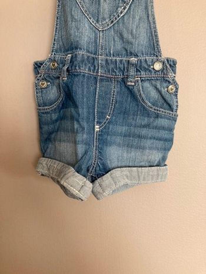 H&M salopette short en jean 12-18 mois - photo numéro 3