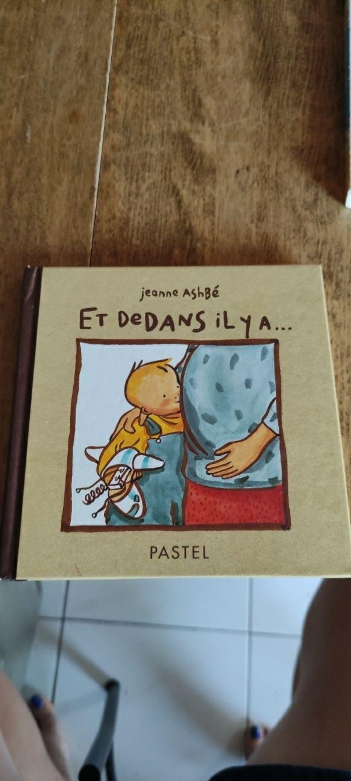 4 Livres pour comprendre que maman attend un autre bébé - photo numéro 1