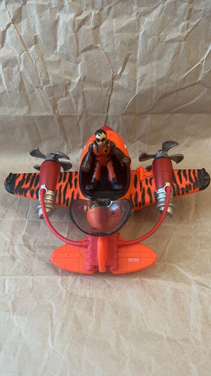 Fisher Price imaginext - jouet avion sky racer requin tigre avec le personnage 22cm x 18cm - photo numéro 10