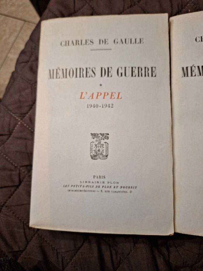 Memoires de guerre en deux volumes- Charles De Gaulle - photo numéro 1