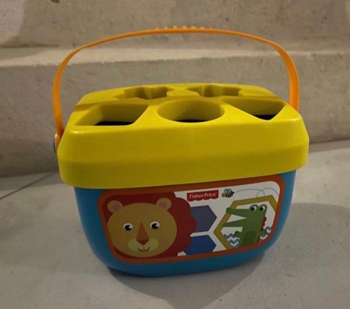 Fisher price trieur de formes encastrables - photo numéro 2