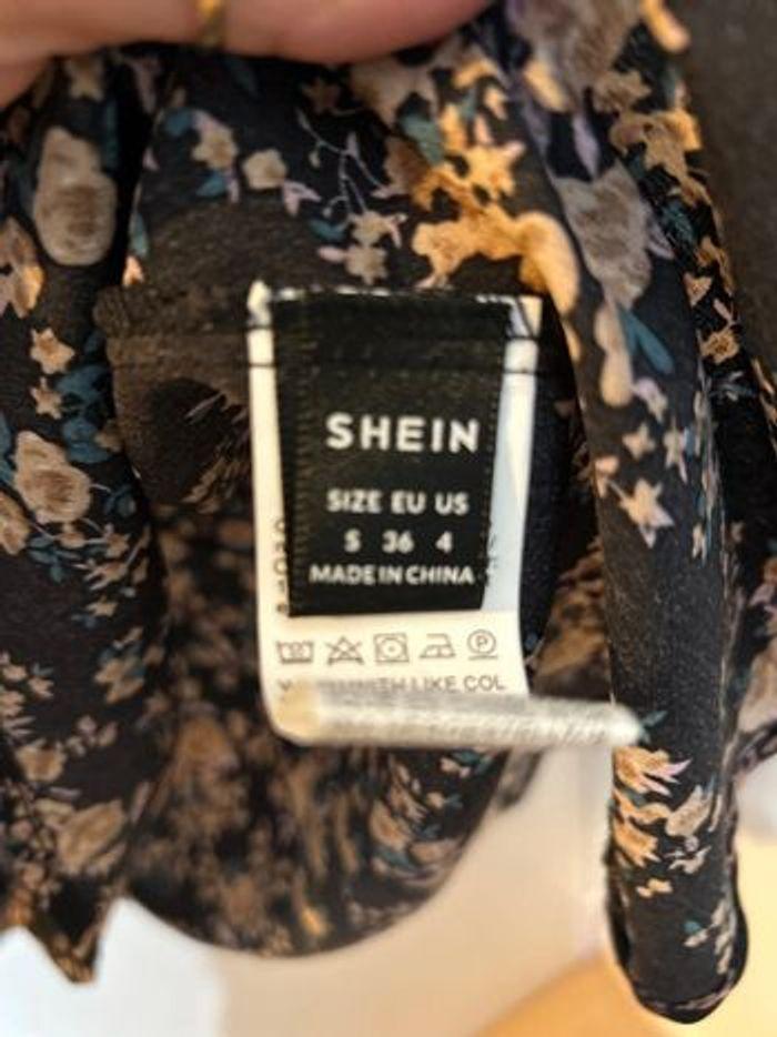 SHEIN robe taille S ou M état neuf - photo numéro 3