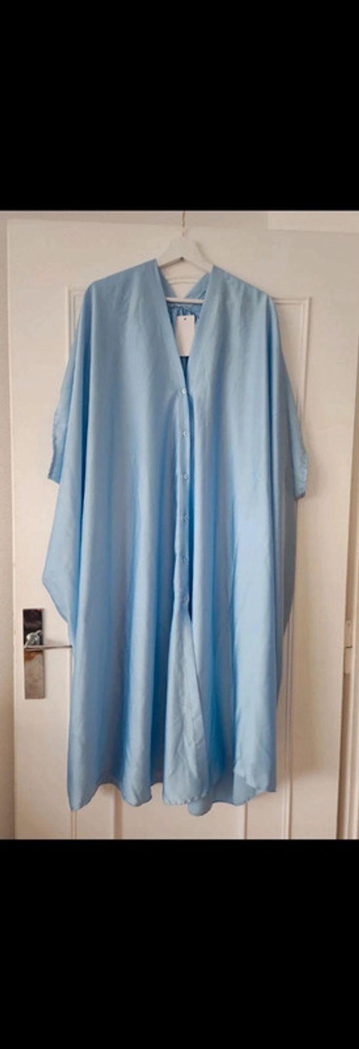 Robe longue bleu - photo numéro 1