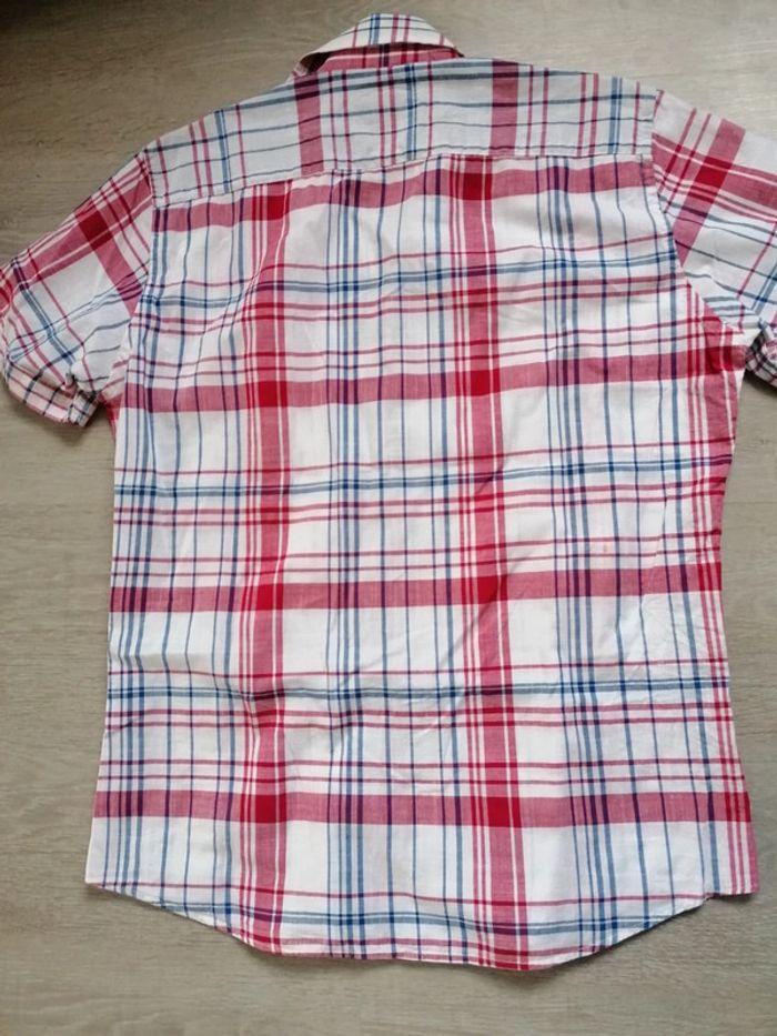 Chemise à carreaux manches courtes. Taille M - photo numéro 3