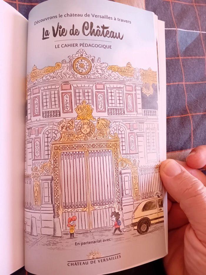 Livre la vie de château - école des loisirs - photo numéro 4