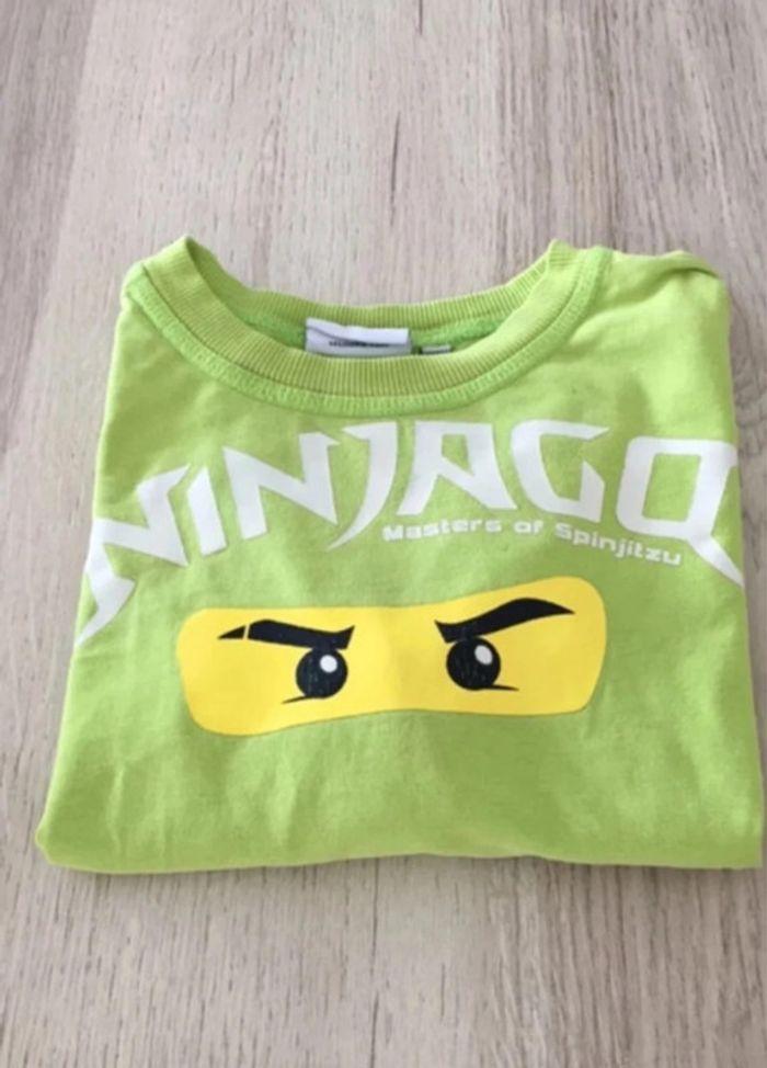 TEE shirt Lego Ninjago 4 ans - photo numéro 1