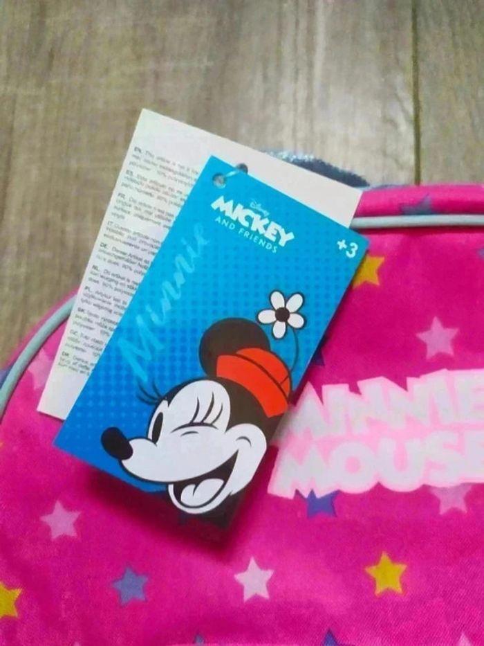 🦋 Sac à dos / Cartable Minnie neuf avec étiquette Disney - photo numéro 2