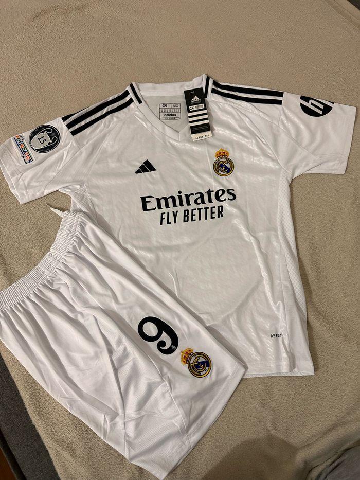 Ensemble de foot réal madrid 2024/2025