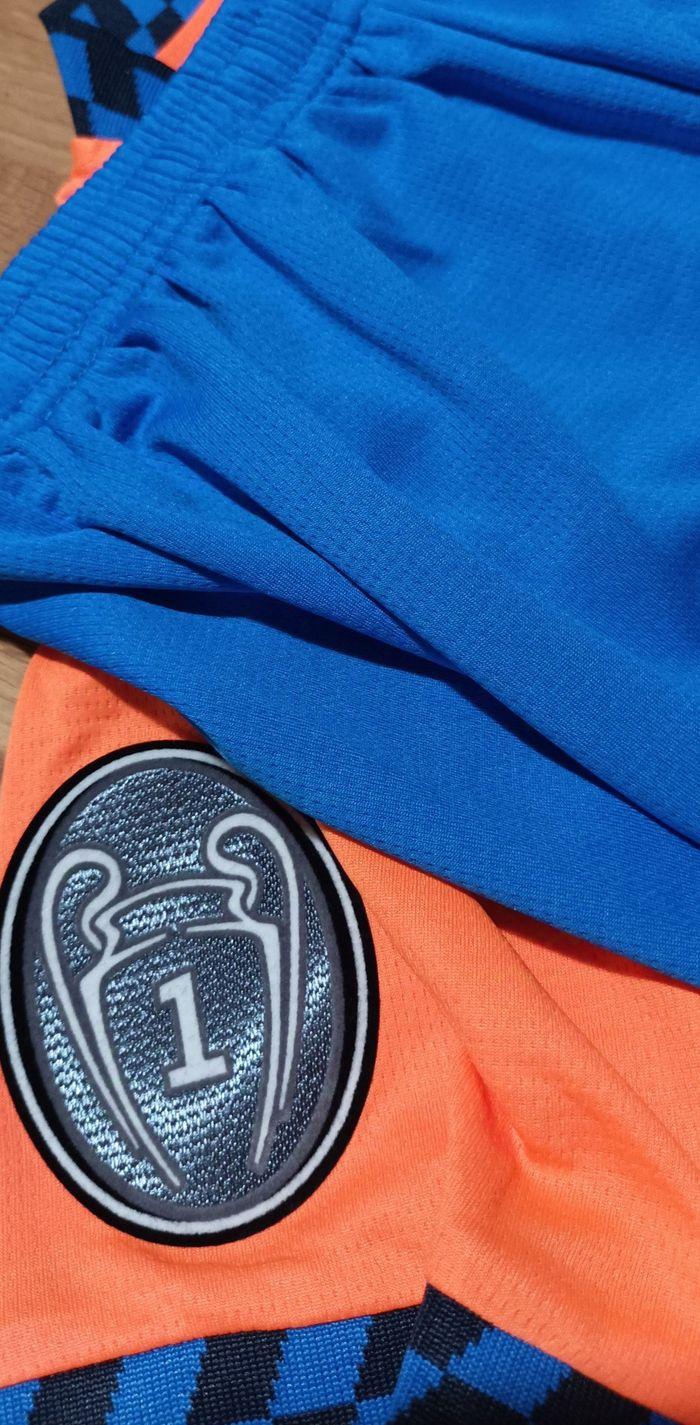 Superbe maillot OM Marseille taille 10 ans modèle 2025 Orange Away - photo numéro 3