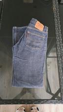 501 Levis Strauss & CO W 30 L34