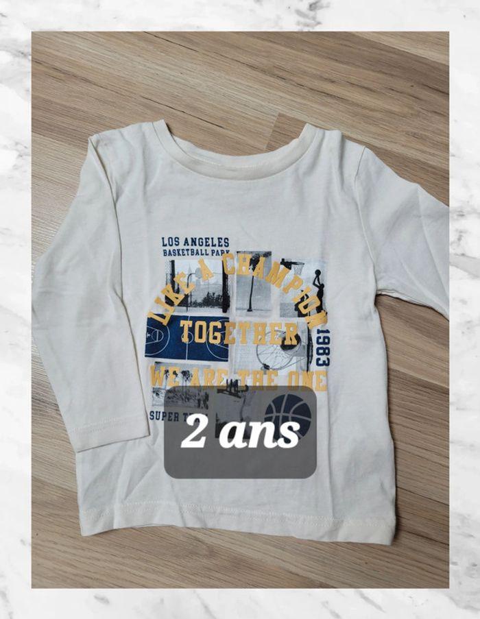 T shirt 2 ans - photo numéro 1