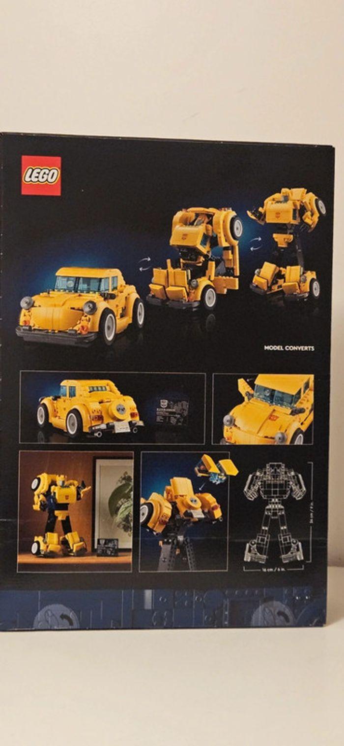 Lego Icons 10338 Transformers Bumblebee - photo numéro 2