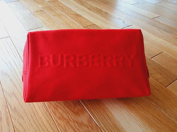 Trousse De Toilette "BURBERRY" en Toile Rouge  neuve sous blister. - photo numéro 6