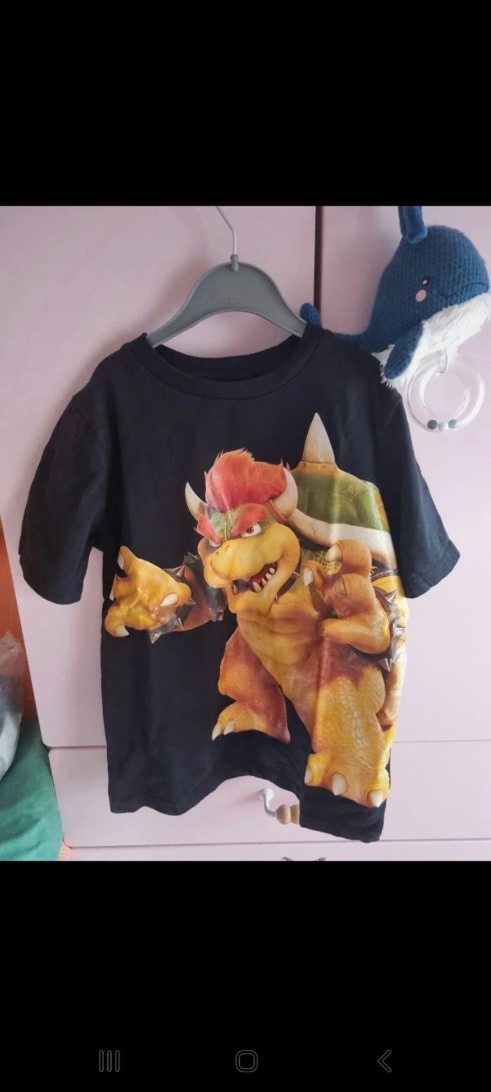 T shirt H&M mario 6/8 ans - photo numéro 1