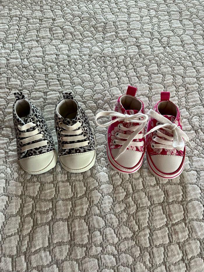 Lot de deux paires de chaussures naissance neuves - photo numéro 3