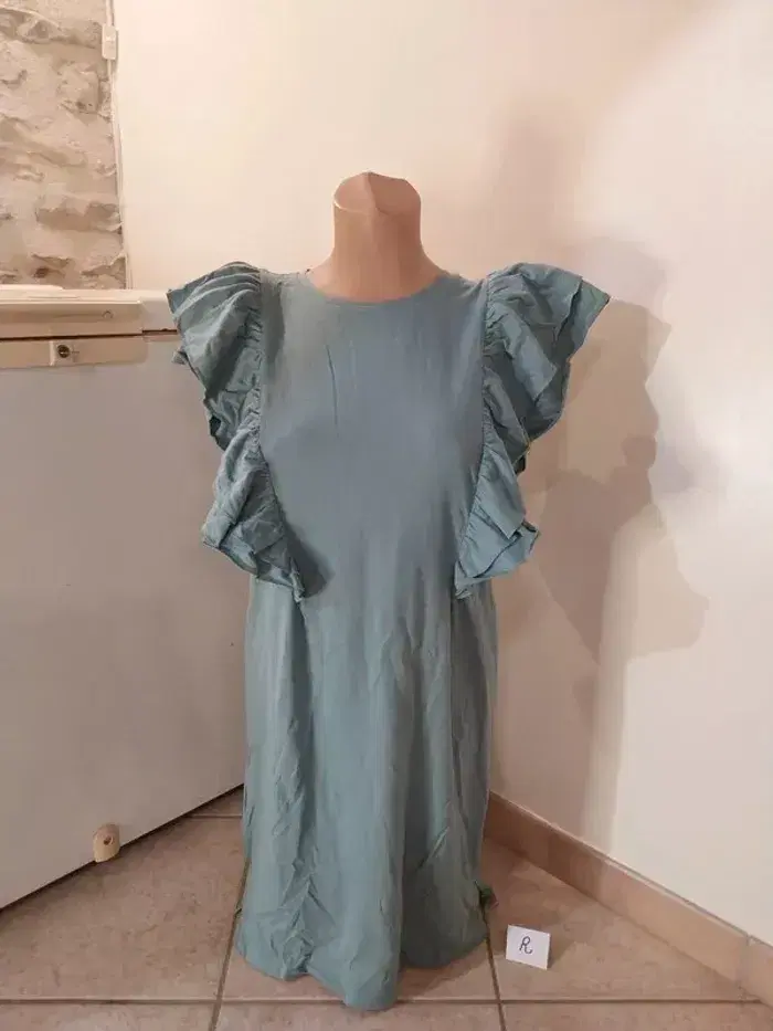 Robe camaïeu taille M neuve - photo numéro 1