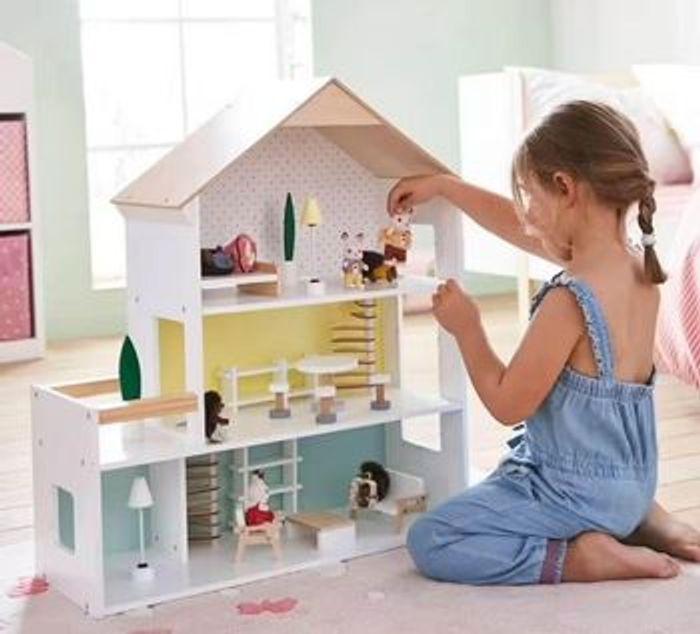 Maison de poupée en bois - photo numéro 2