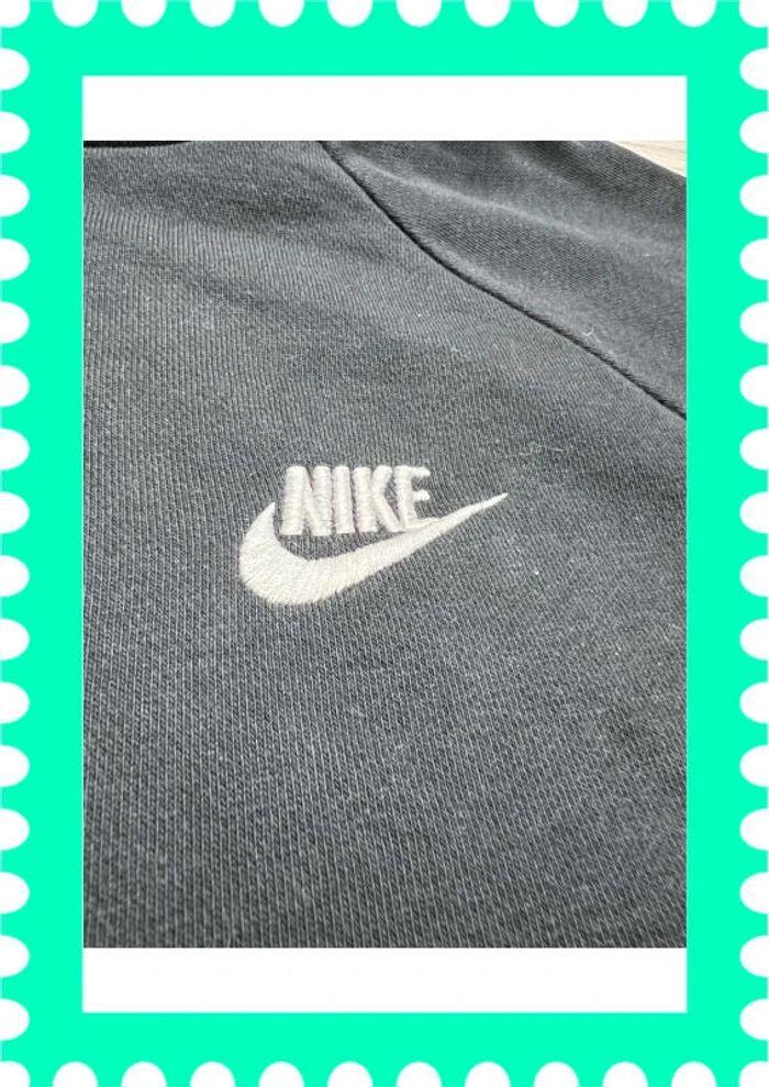 👕 Sweat à capuche Nike logo brodé Noir Taille L 👕 - photo numéro 7