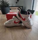 Chaussure nike taille 21