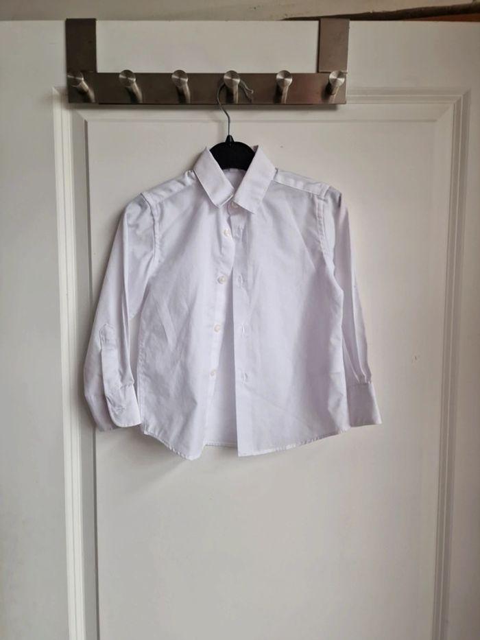 Chemise blanche - photo numéro 1