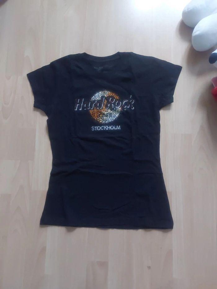 Tee-shirt femme Hard Rock Café - photo numéro 1