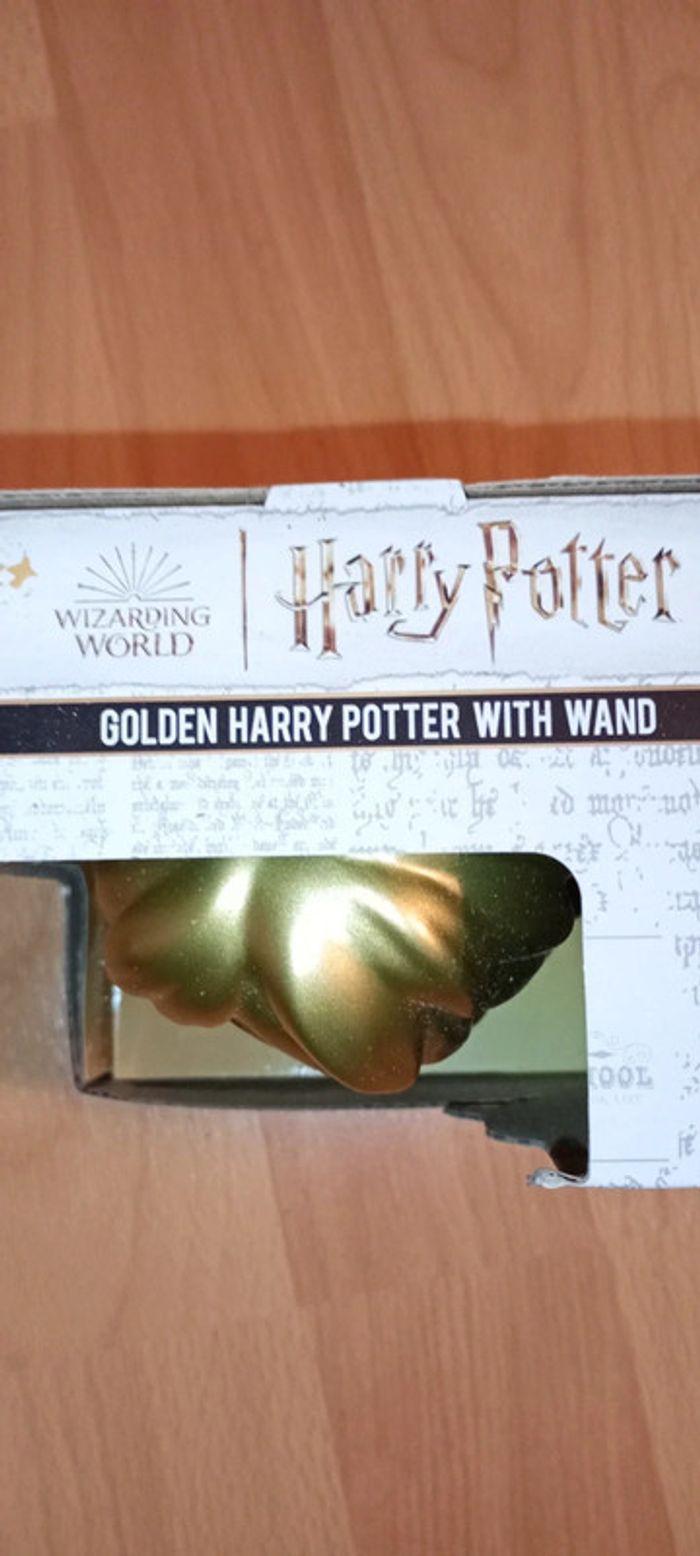 Golden Harry Potter figurine - photo numéro 8