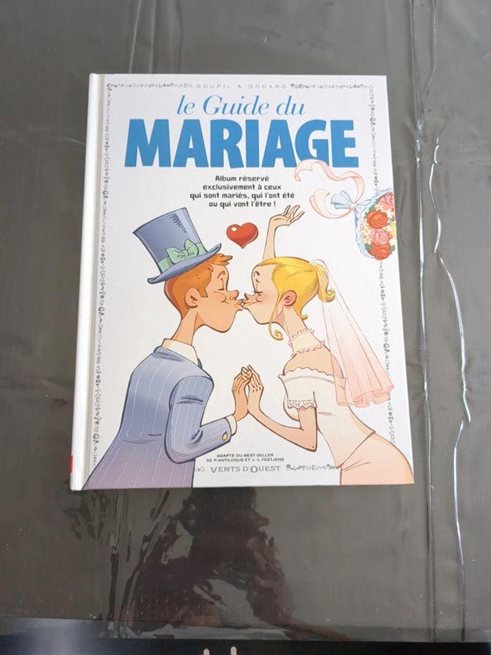 Livre le guide du mariage - photo numéro 1