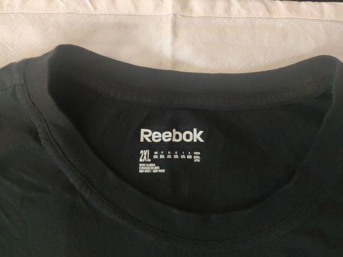 T-shirt Reebok 2XL qui taille 3XL - photo numéro 4