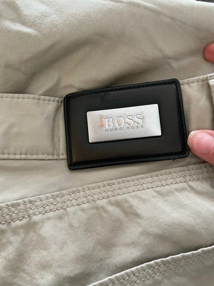 Pantalon beige taille haute coupe droit boss Hugo boss taille W38 L34 soit taille 48 - photo numéro 9