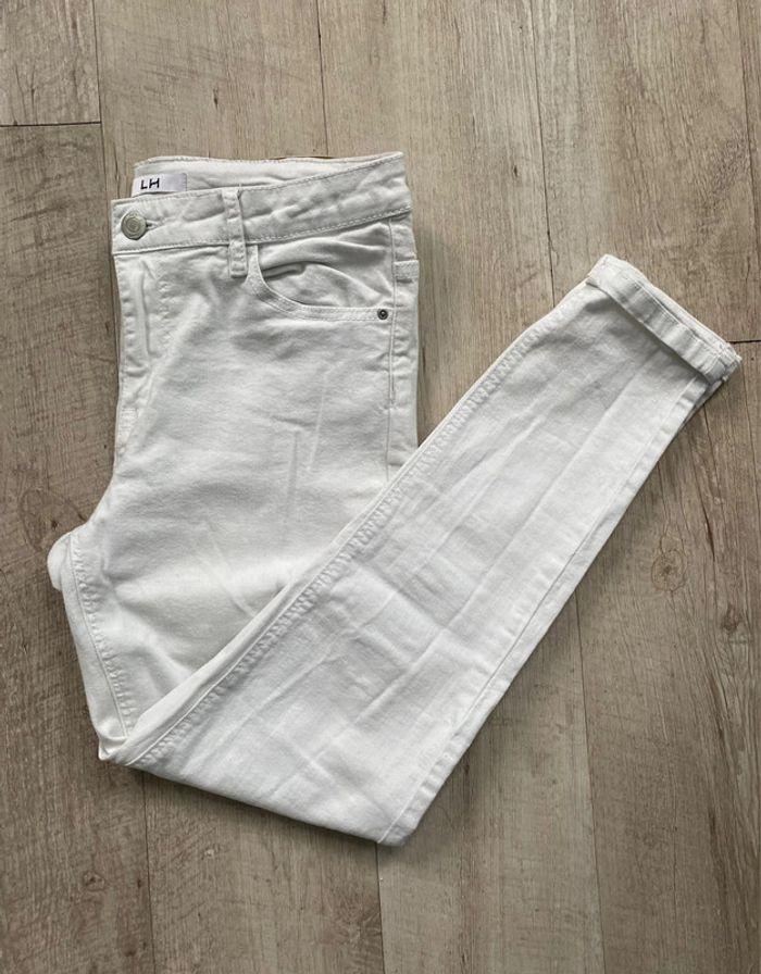 Pantalon blanc 7/8 femme - photo numéro 1